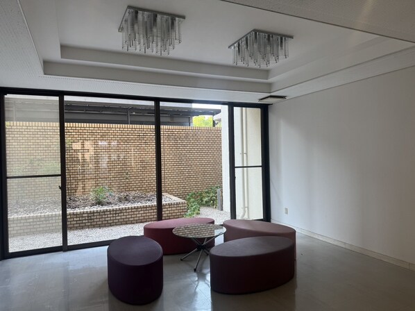 クリーンピア南大路時計台の物件外観写真